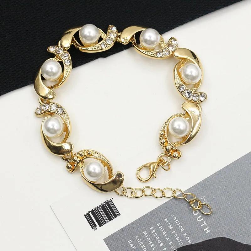 2025 New Imitation Pearl Bracelet Women Fashion Adjustable Chain Gold Silver Alloy Crystal Trendy Jewelry