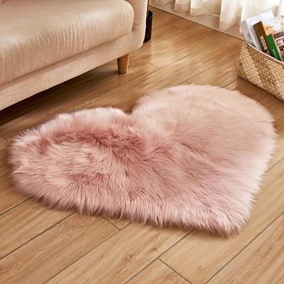 1pc Plush Heart-Shaped Area Mat - Machine Washable Soft Polyester & Acrylic Blend, Lightweight Cozy Decorative Mat for Living Room, Bedroom