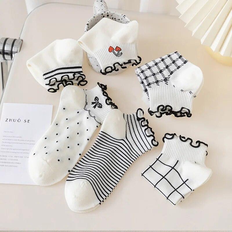 

5 пар женских носков весна и лето тонкие модные повседневные милые японские носки-лодочки студенческие кружевные женские носки One Size