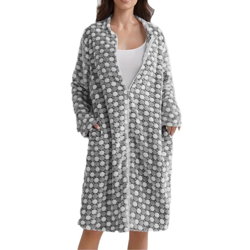 Neformální a pohodlná flanelová noční košile s otevřeným hrudníkem, domácí župan s kruhovým vzorem