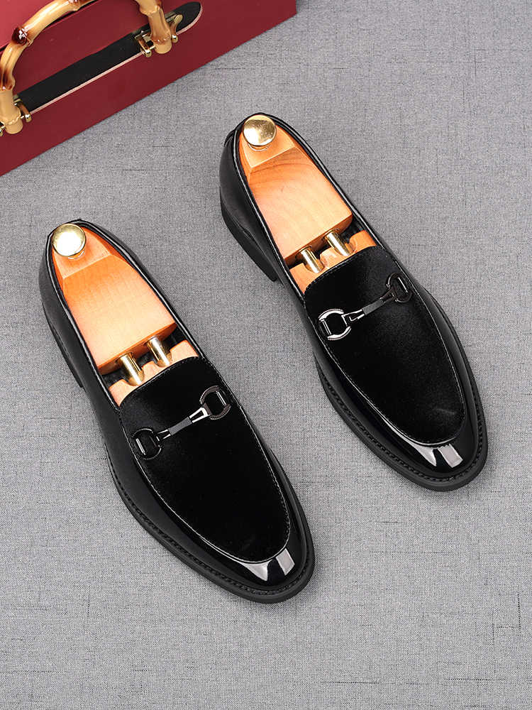 Fashion New Men's Suede Leather Loafers Pointed Black Comfort Business Flats Shoes Male Designer Homecoming Wedding Dress Footwear