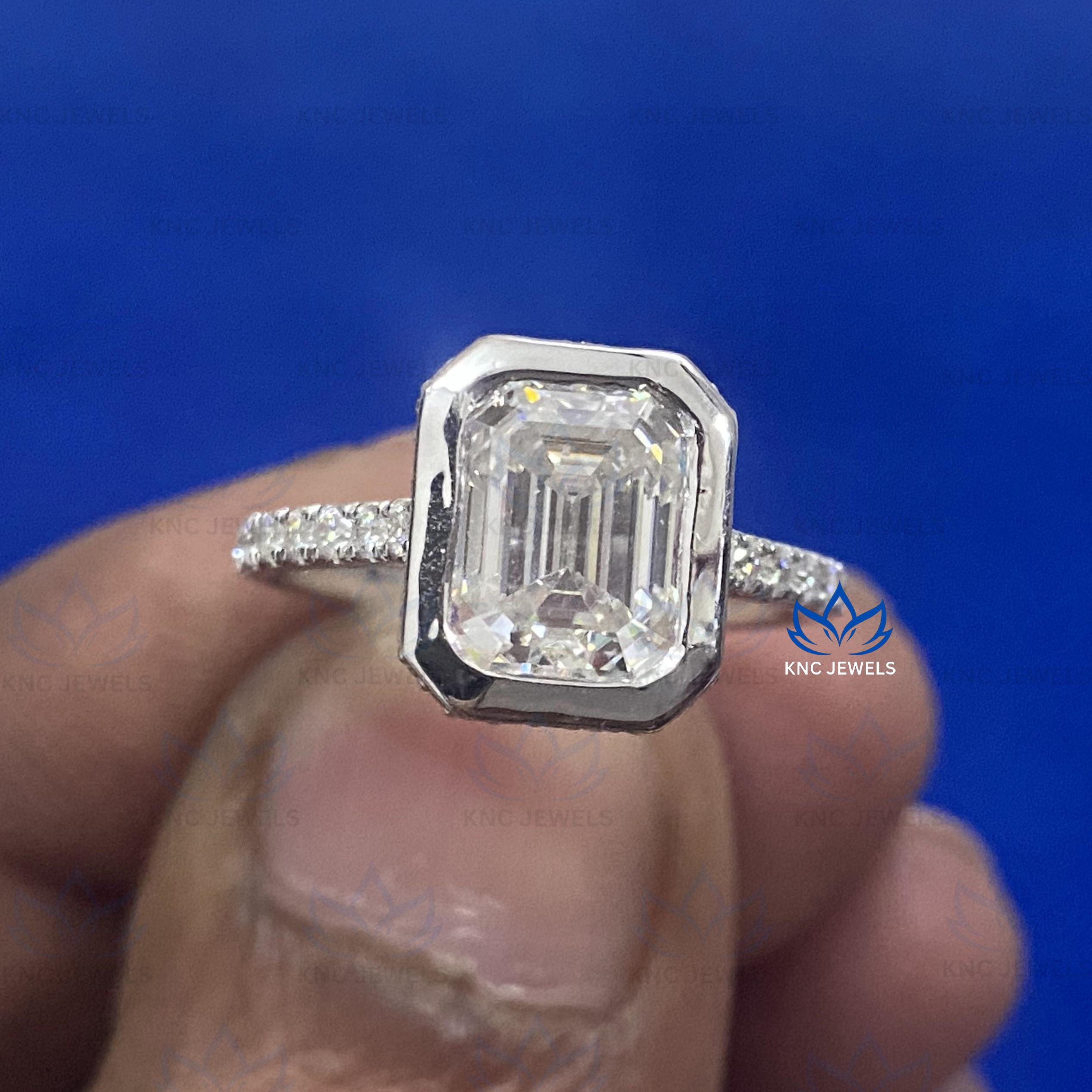 

Кольцо для помолвки с бриллиантом VVS1 Emerald Cut Real Moissanite D Color Ring Size US - 5