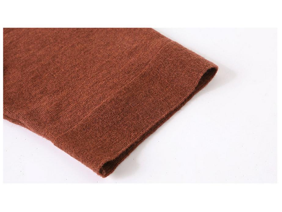 Stylish Plus Size Round Neck Knit Top for Middle-Aged Women - Mid-Sleeve Sweater