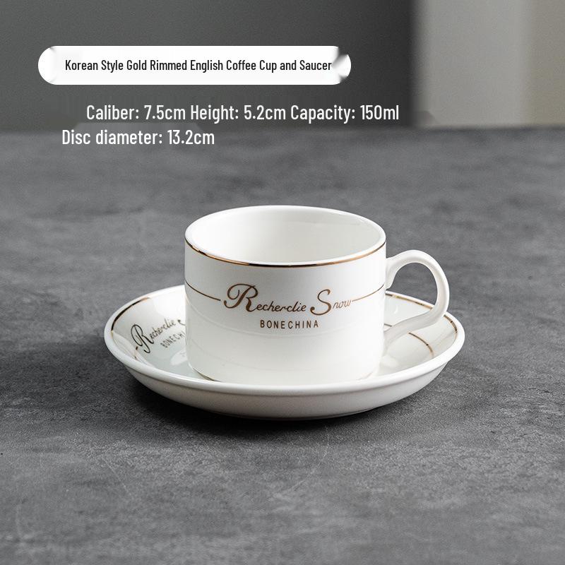 Elegant Europeisk Keramisk Kaffekopp - Snygg Lyxig Gåva för Kvinnor, Perfekt för Kontoret eller Kaféet.