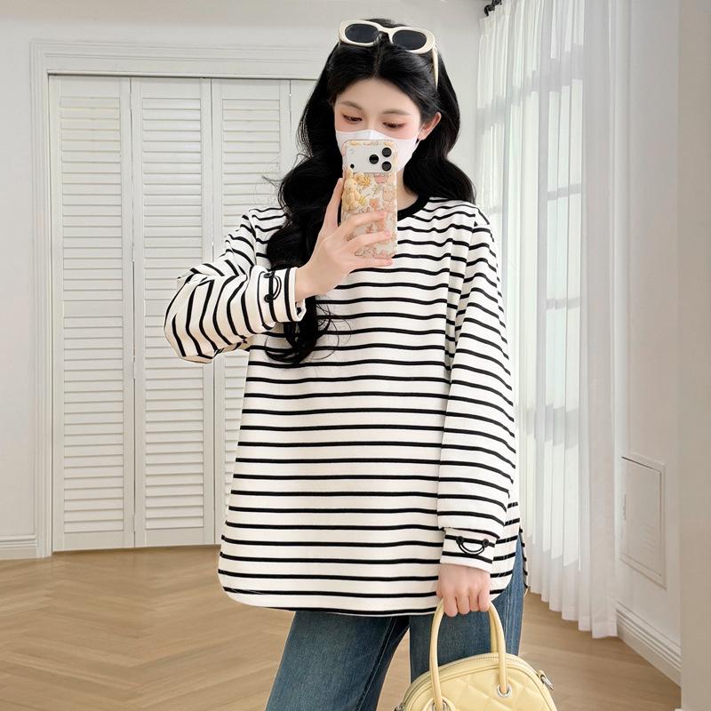 2026 Spring Maternity Striped Embroidered Smiley T-shirt - Loose Fit, Trendy Plus Size Hoodie for Moms 2XL