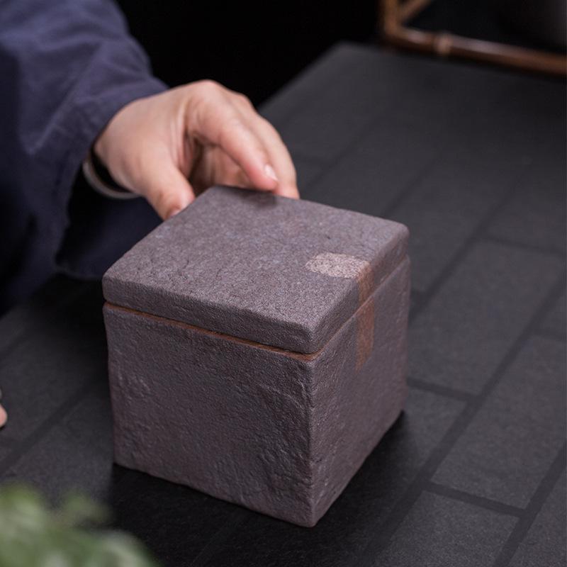 Japanese Style Retro Square Ceramic Tea Caddy - Handmade Coarse Pottery for Pu'er and White Tea, Old Rock Mud Non-Sealed Jar