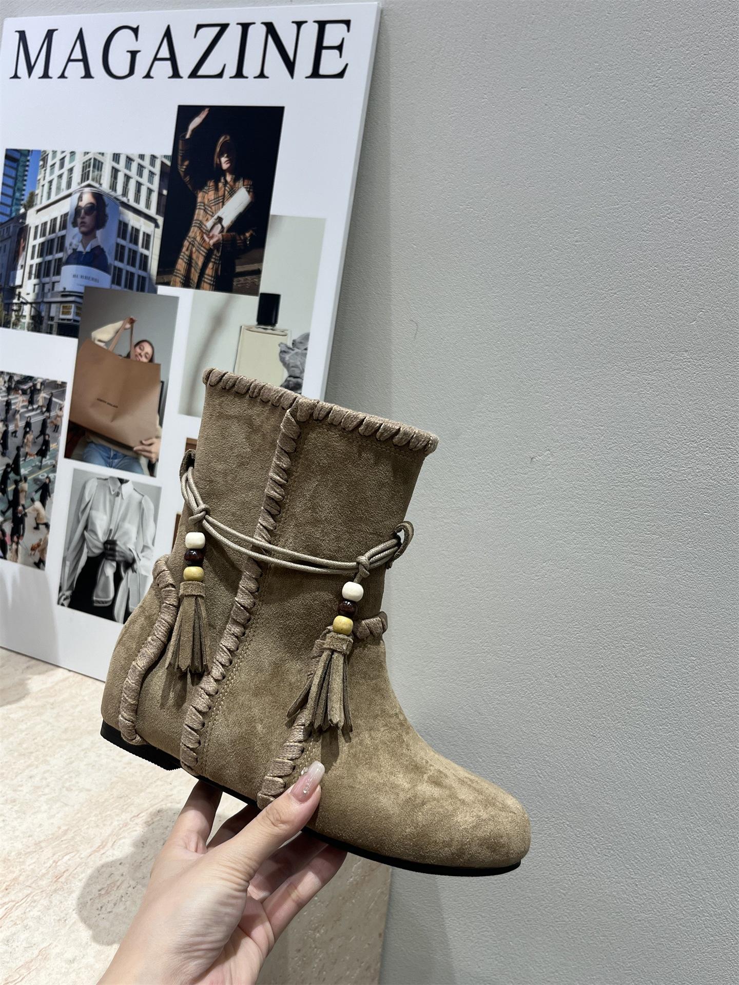 

Винтажные замшевые ботинки Мартин женская обувь 2025 новый коричневый Maillard облегающие с юбкой плетеные с бахромой короткие ботинки 39