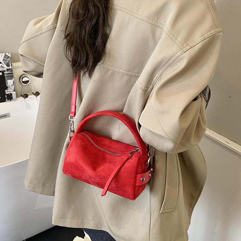 faux Suede Square Handbag for Women Zipper Shoulder Bag Casual Mini Crossbody Bag with Detachable Strap crossbody Pillow Bag