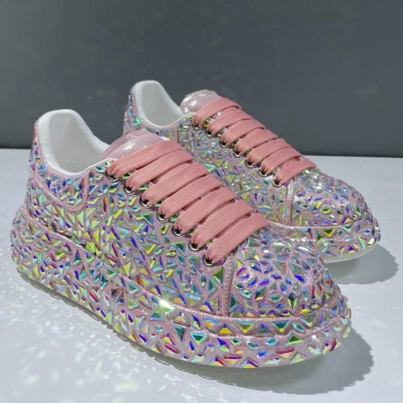 Fashion Winter New Casual Sports Shoes Women's Fashion Round Head Thick Sole Front Lacing Bright Surface Comfortable Single Shoes