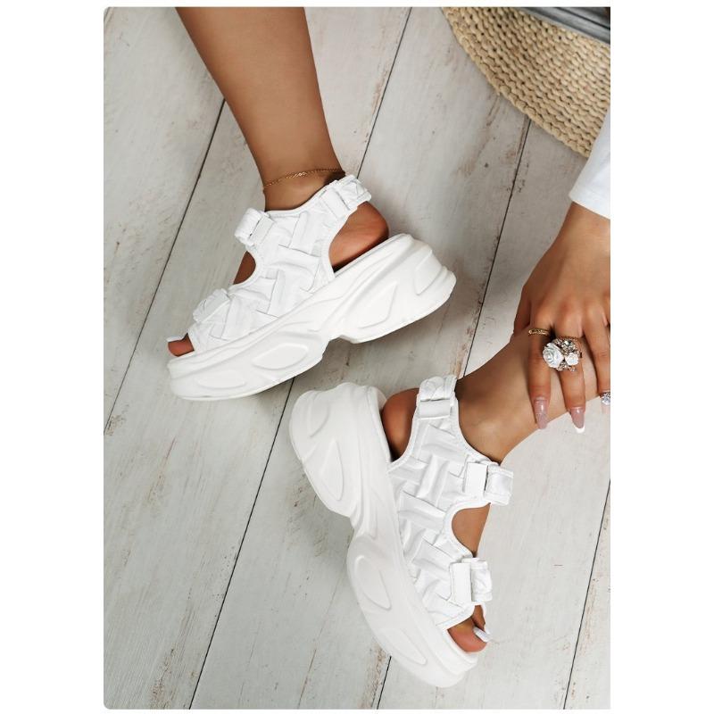 New Style of Sandals: Fashionable Velcro Large-sized Thick-soled Sandals