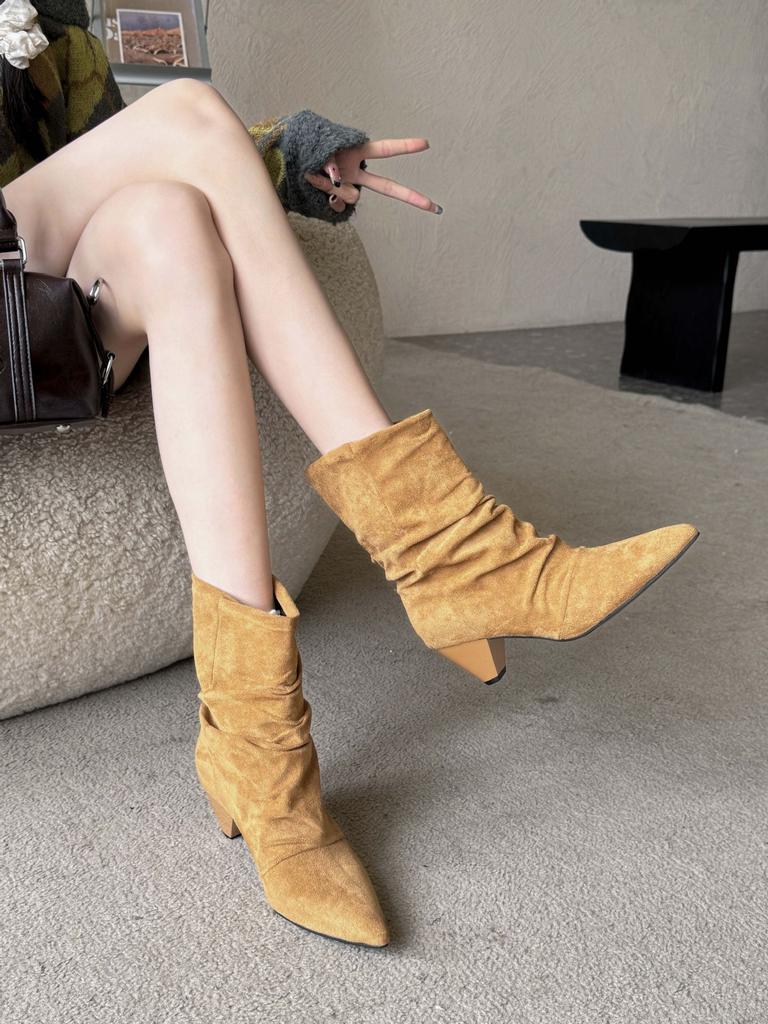 Autumn and winter new pointed thick heel high heel temperament thin French fashion sexy beautiful short boots