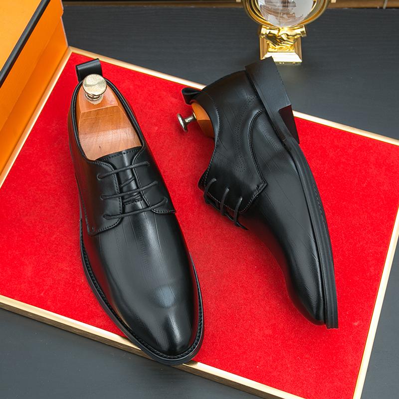 Fashion Italy Pointed Toe Leather Shoes Men Luxury Oxfords Classic Business Formal Office Men Shoes Boos Dress Men Black Wedding Shoes