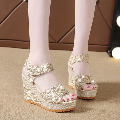 Neue Sommer Damen Sandalen Slope Heel Fischmaul Sandalen Damen High Heel Dicker Boden Wasserdichte Plattform Open-Toe Damenschuhe