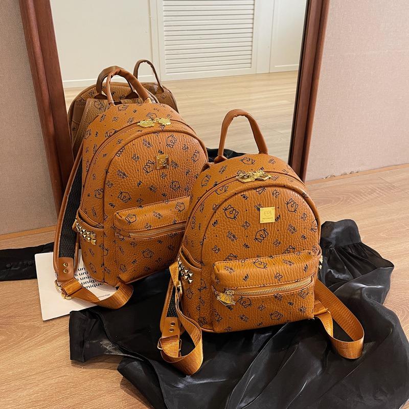 Fashion Going Out Commuting Backpack New Female College Student Backpack Large Capacity Schoolbag Travel Bag