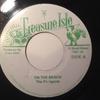 7inch Record PHYLLIS DILLON  THE PARAGONS  Close To You  On The Beach NONE Treasure Isle Jamaica Reggae Ska  Dub Used