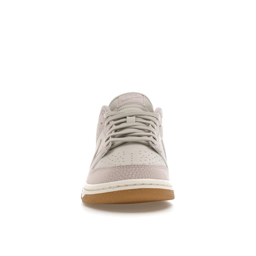 Nike  Dunk Low Premium Next Nature Platinum Violet Gum Women Sneakers Cream Light-Bone Gum-Light-Brown FN6345-001
