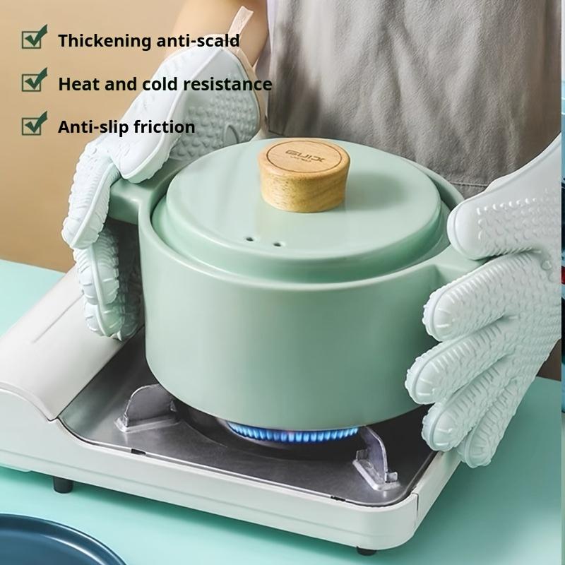 1Pair of Thickened Heat Insulation and Anti-scalding Gloves, Non-slip Silicone Gloves, Kitchen Breathable Oven Gloves