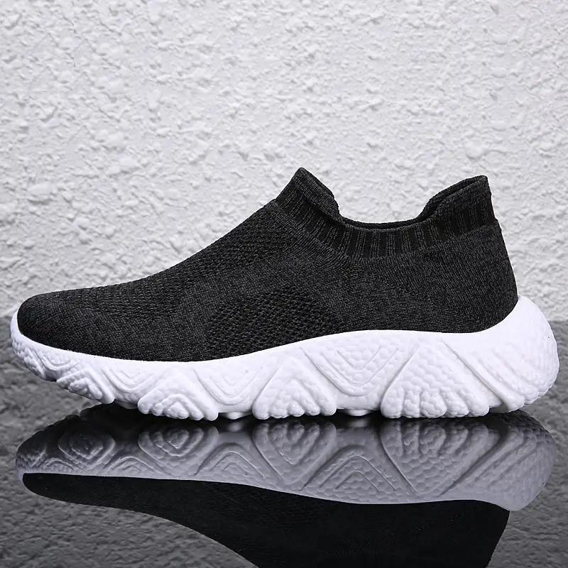 Spring Autumn Classic Men's Shoes New Ultra Lightweight Soft Soled Sports Shoes Fashion Mesh Breathable Casual Shoes Sneakers
