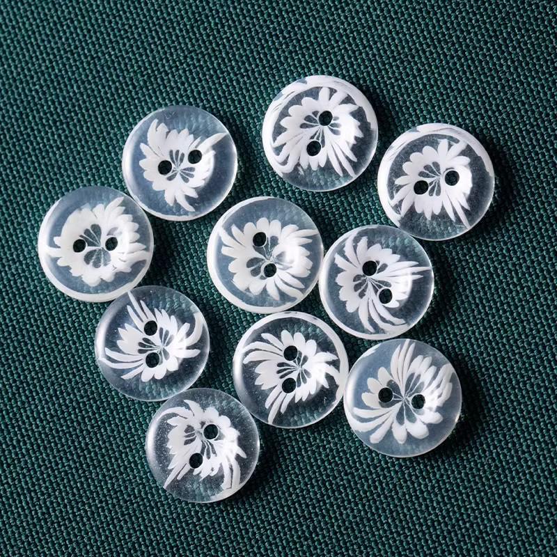 Versatile White Summer Blouse with Transparent Flower Buttons