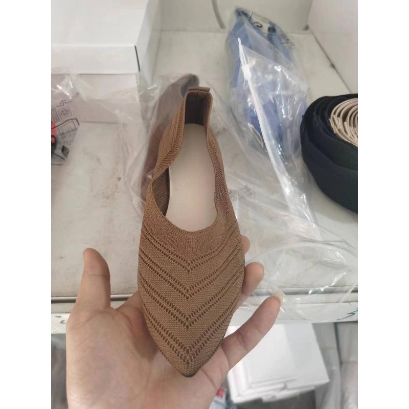 Breathable knitted large-size women's shoes, black and yellow casual fashion one-pedal lazy shoes, women's summer shoes