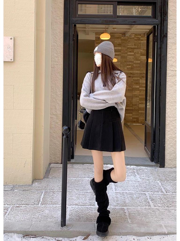 Women's Woolen Pleated High-Waisted Wide-Leg A-Line Shorts for Autumn/Winter 2026