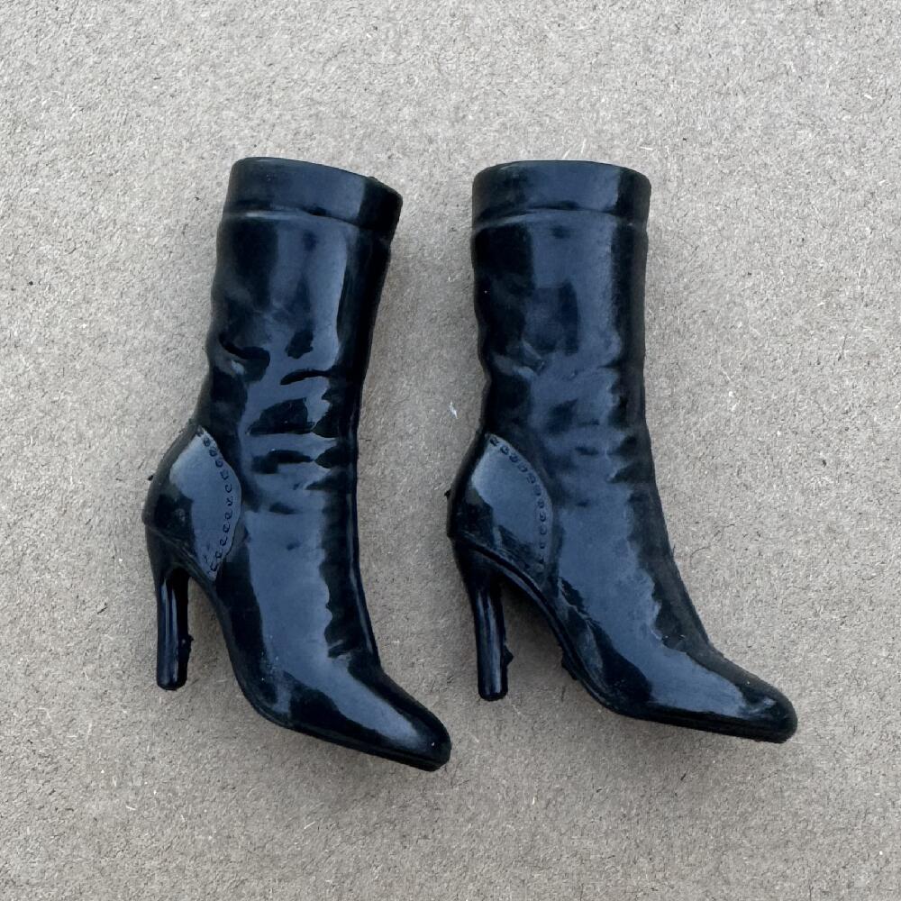 1/6 Puppen High Heels Schuhe Stiefel Air Sportschuhe Für 30cm Puppe Lila Grau Weiß Bonbonfarbe DIY Puppenteile