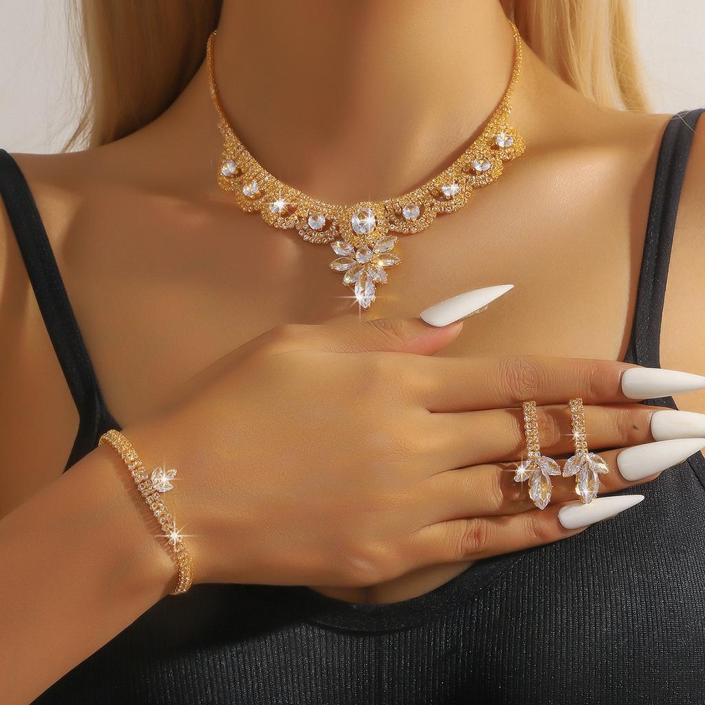 Fashion Clavicle Chain Earrings Bracelet Set Zircon Jewelry Full Diamond Claw Chain Rhinestone Necklace Set Accessories Women
