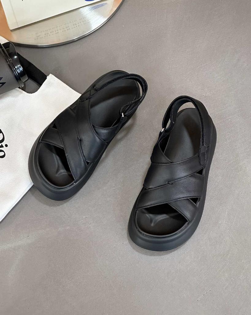 Muffin platform sandals women wear soft soles summer new models with skirts beach casual sandals tide