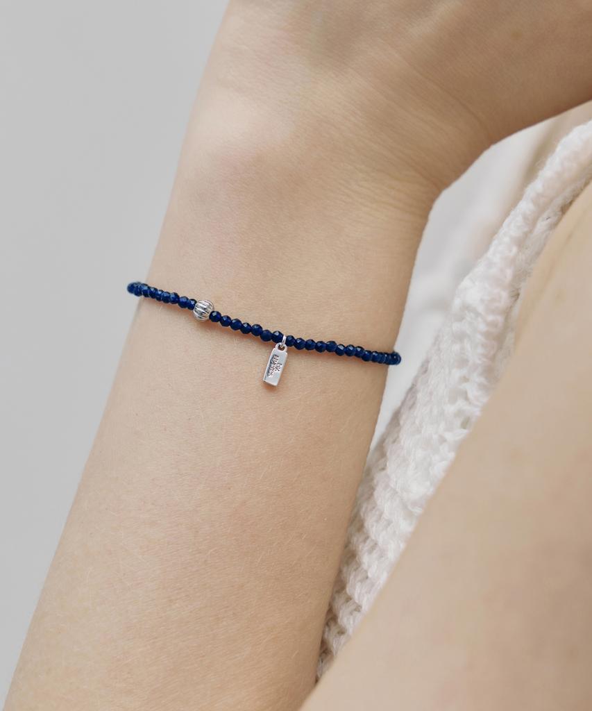 Byhyeres Pumpkin Beads Deep Blue Bracelet (White) Bh7B66825Wb190