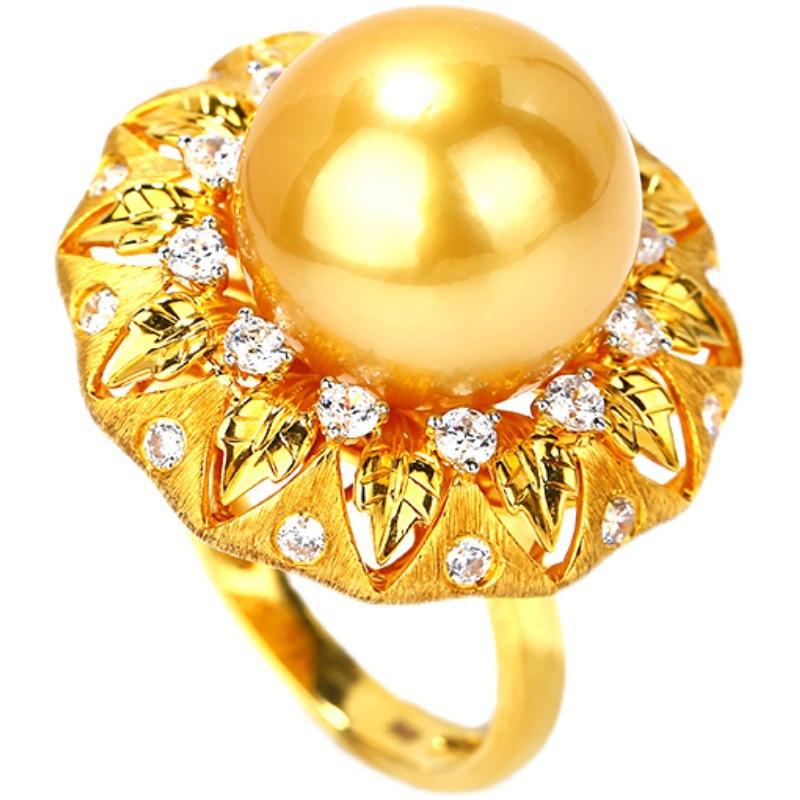 Vintage Medieval Court Style Ring, Gold-Plated Imitation Pearl Sunflower Retro Weave Carved Gold Pendant For Women