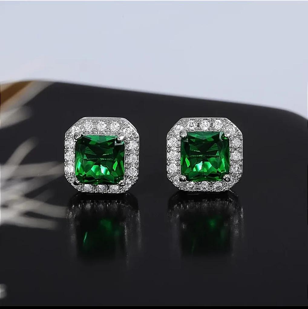 Square Women's Earrings Full Of Diamonds And Green Zircon Earrings