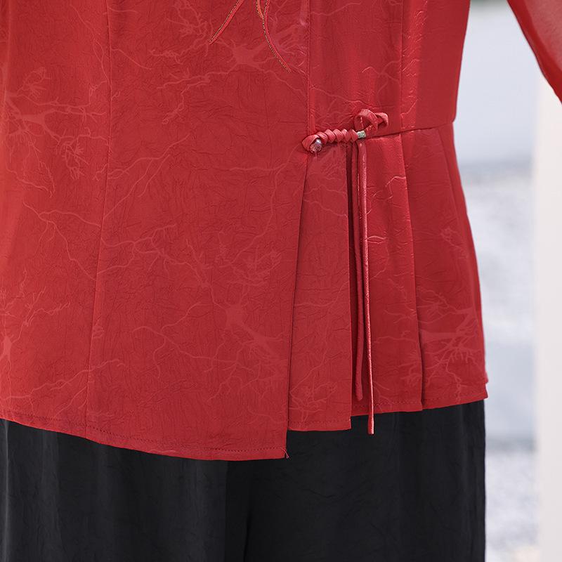 Summer Mid-Sleeve Top for Middle-Aged Women: Fashionable and Lightweight