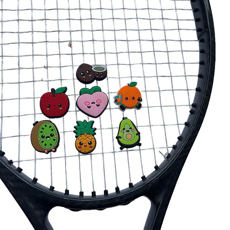 8 ks/šarže Tlumítka vibrací na tenis Kreslený tvar ovoce Tenisová raketa Antivibrační tlumič tenisové rakety Tenisové příslušenství