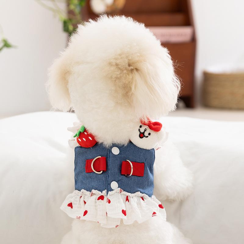 

Cute strawberry puppy leash strap skirt spring summer thin teddy bear small and medium dog cat pet clothes S (recommended weight 3-2.5kg)