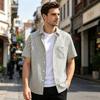 Herren Hemd Kragen Kurzarm Knöpfe Knopfleiste Hemd Tops mit aufgesetzter Tasche Gestreifter Druck Lockerer Schnitt Sommer Freizeithemd