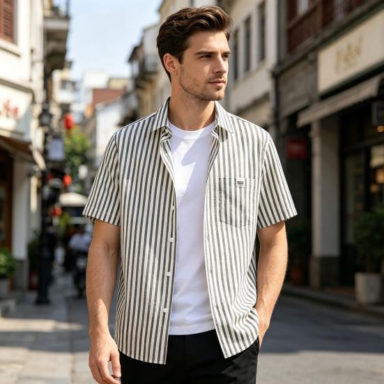 Herren Hemd Kragen Kurzarm Knöpfe Knopfleiste Hemd Tops mit aufgesetzter Tasche Gestreifter Druck Lockerer Schnitt Sommer Freizeithemd