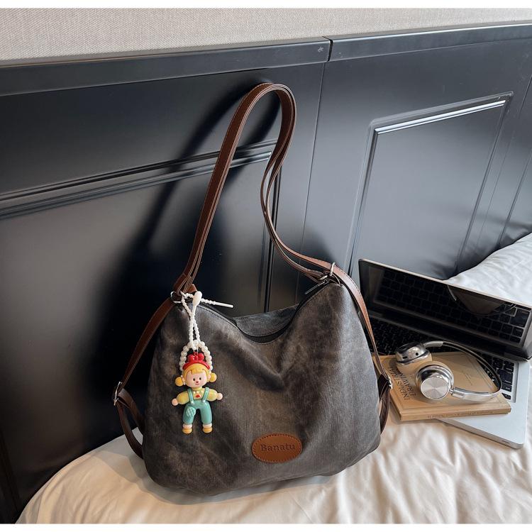 New high-end large-capacity shoulder tote bag, new portable commuter women's bag, multi-functional backpack.