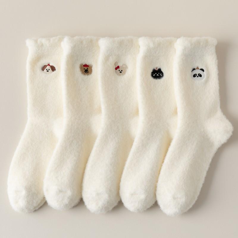 Plush Socks, Autumn and Winter Socks, Women's Mid-calf Socks, Warm with Fleece and Thickened, Warm and Cute, Fluffy Floor Pile Socks