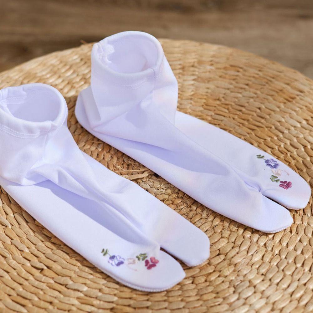 Mid-calf Toe Separator Socks Japanese Style Short Tube Socks Fashion Two Toed Socks  Flip Flops