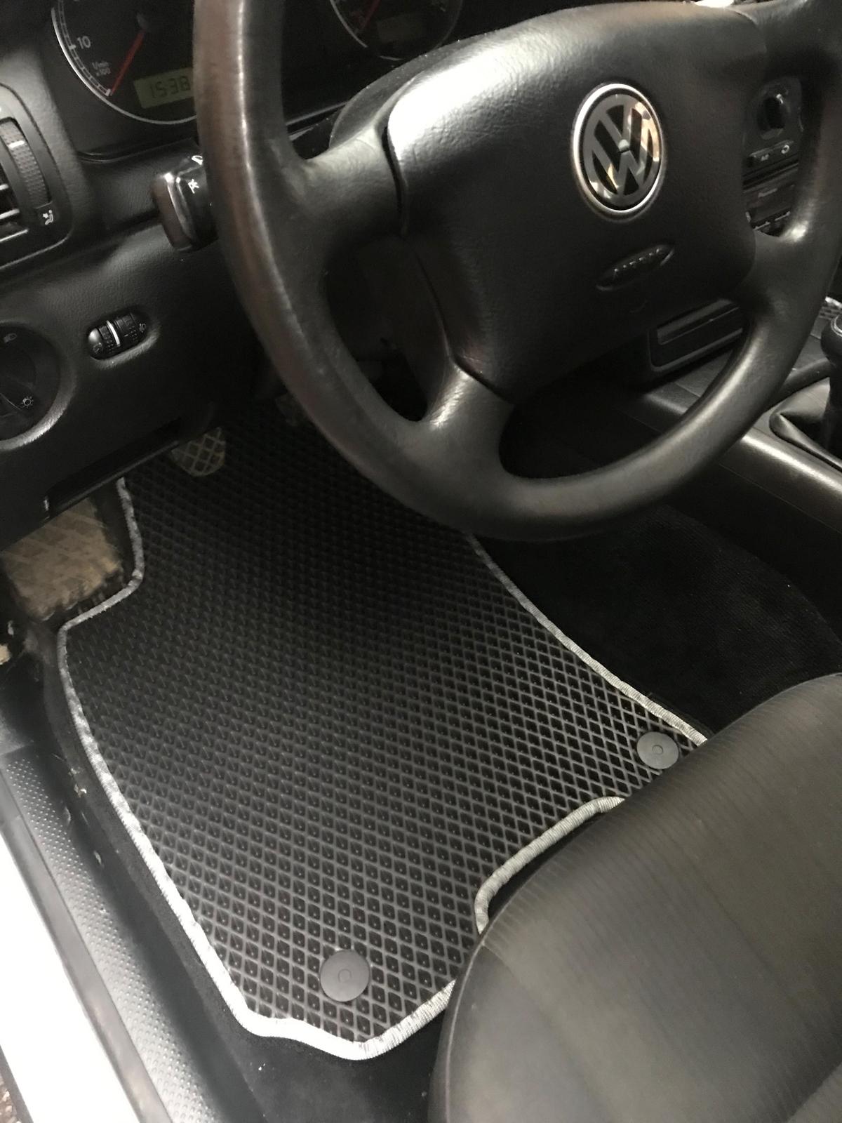 

Килимки EVA (чорні) для Volkswagen Passat B5 1997-2005 рр.