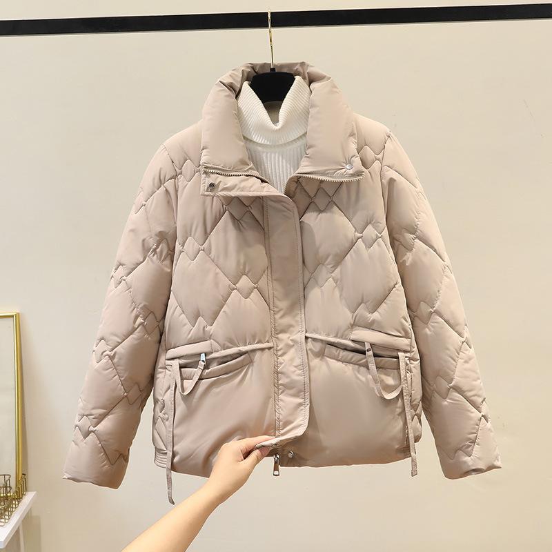 Down cotton-padded clothes women's short models, new winter small cotton-padded jackets, loose and thickened stand-up neck cotton-padded jackets.