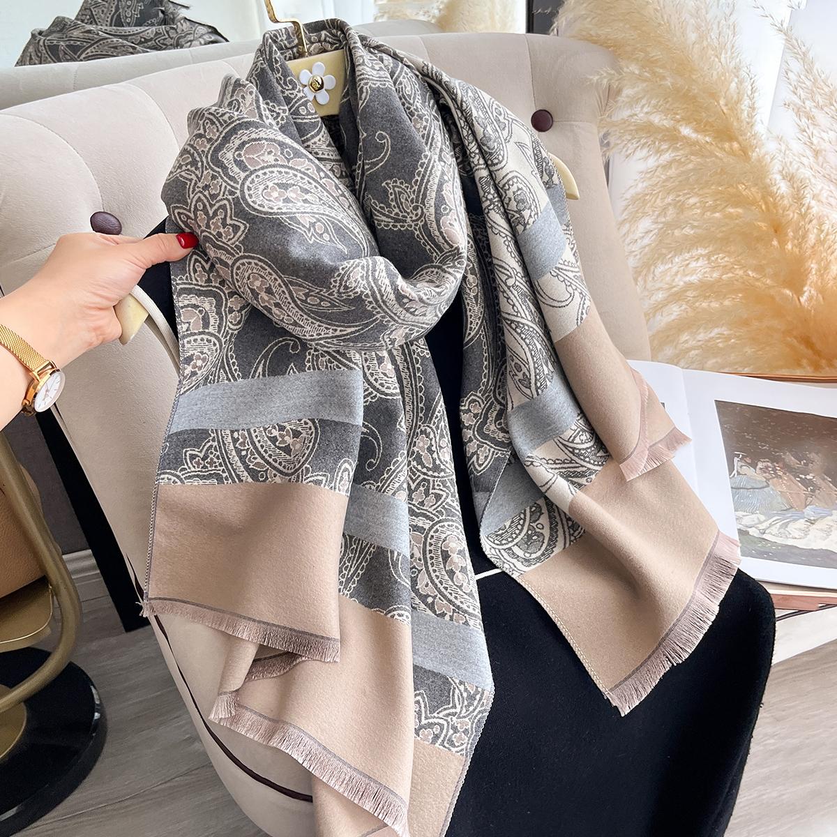 Écharpes d'hiver épaisses pour femmes Cachemire imitation double face motif cachemire Châle chaud Multifonctionnel Trajet Cadeau de Noël Écharpe gray