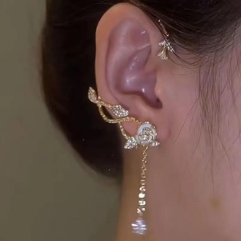 Niche Camellia Tassel Ear Cuff: Luxury No-Pierce Long Earring