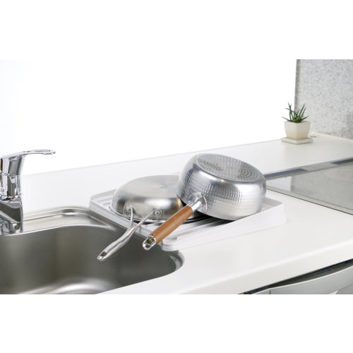 Richell Silicone Draining Tray, White, Shelly, 41 x 36.3 x 5.1 cm, Drainage Tray with Stop Valve, Large, Reversible, Antibacterial