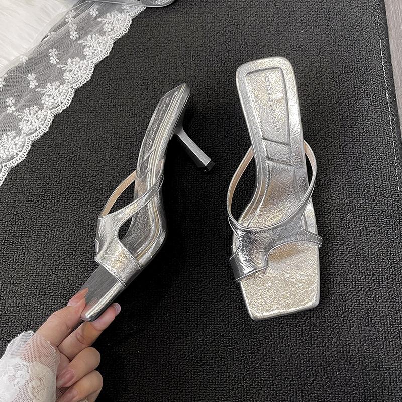 

Белые и длинные ноги~ Простой темперамент Квадратный носок Фея Шлепанцы на высоком каблуке с открытым носком Женская обувь сандалии 40 серебряный