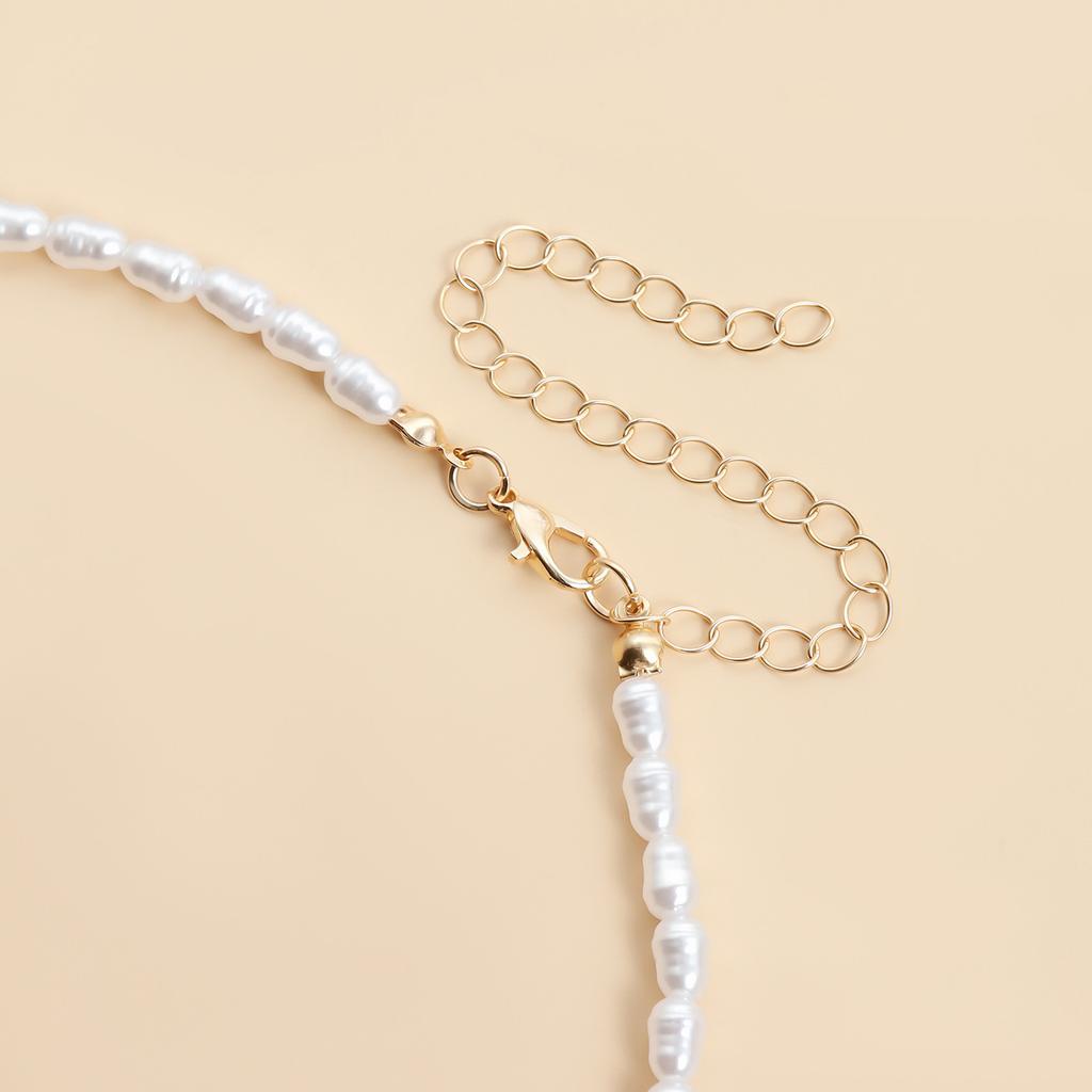 Fashionable Baroque Styles Long Tassels Pearls Necklace for Women Elegant and Vintage Designs for Formal Occasions