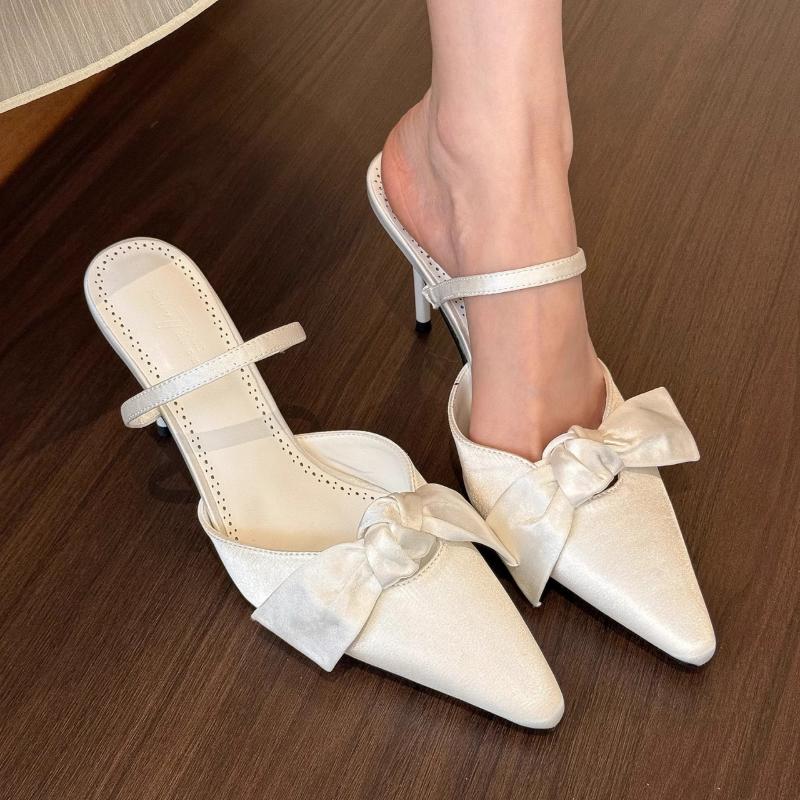 Mode Damenmode Baotou Sandalen Sommer Neu Spitz Zehenbereich Flacher Ausschnitt Schmetterlingsknoten Rutschfest Abriebfest Feiner Absatz Slipper