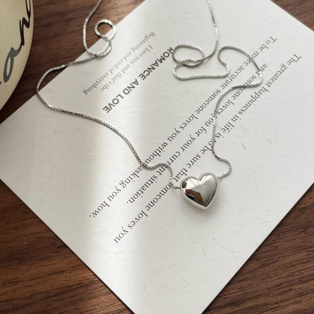 Simple Design S925 Silver High-end Three-dimensional Love Peach Heart Pendant Necklace Light Luxury Temperament Collarbone Chain