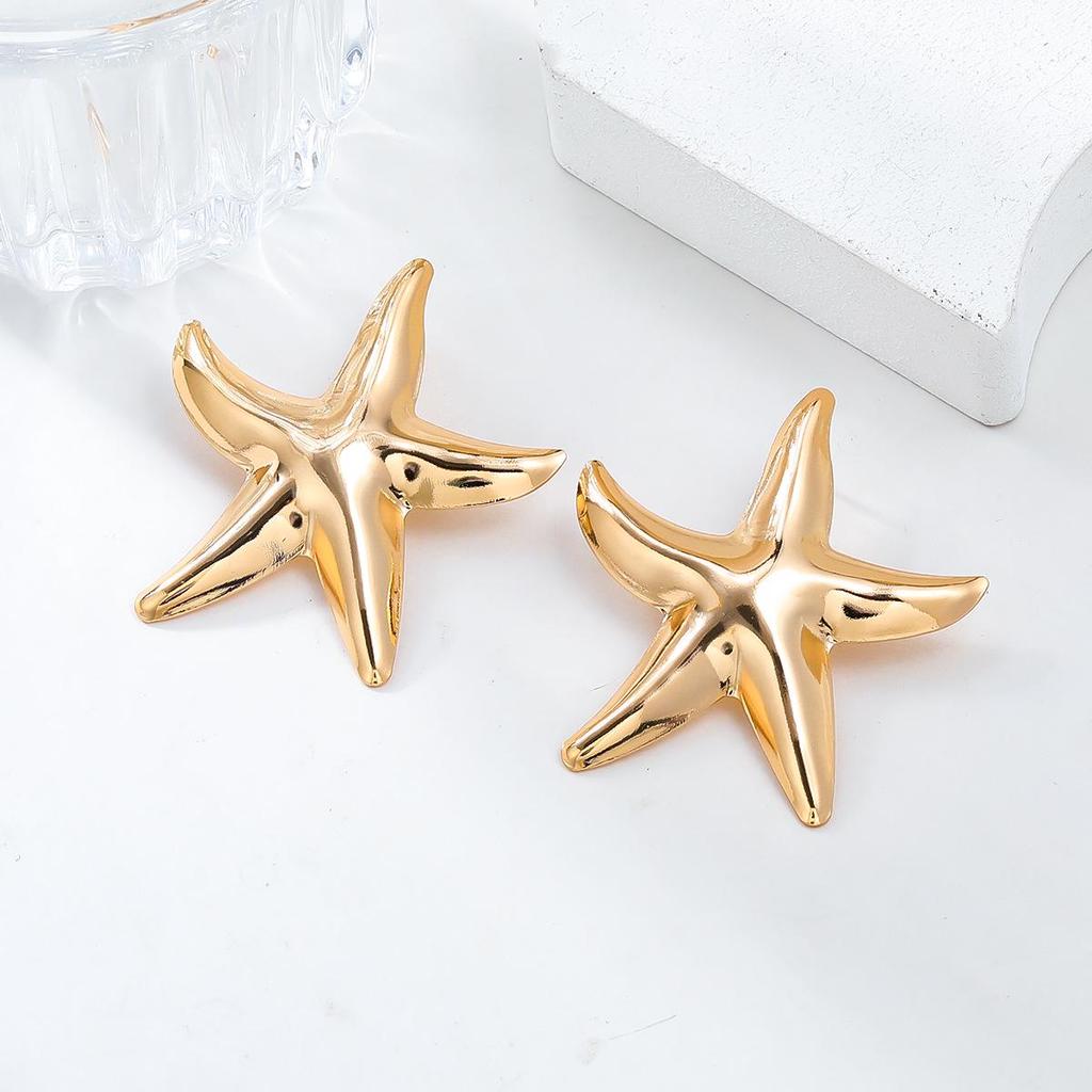 Exaggerated Starfish Alloy Earrings: Summer Ocean Style for Women