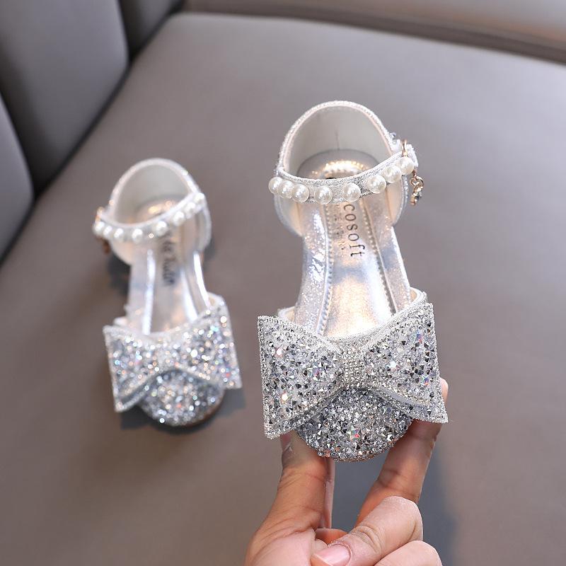 Kids Sandals for Girls Luxury Rhinestone Children Wedding Party Flats Shoes Fashion Sweet Princess Pearl Dress Sandals Versatile